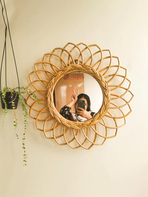 Cane Flower Shaped Round Mirror